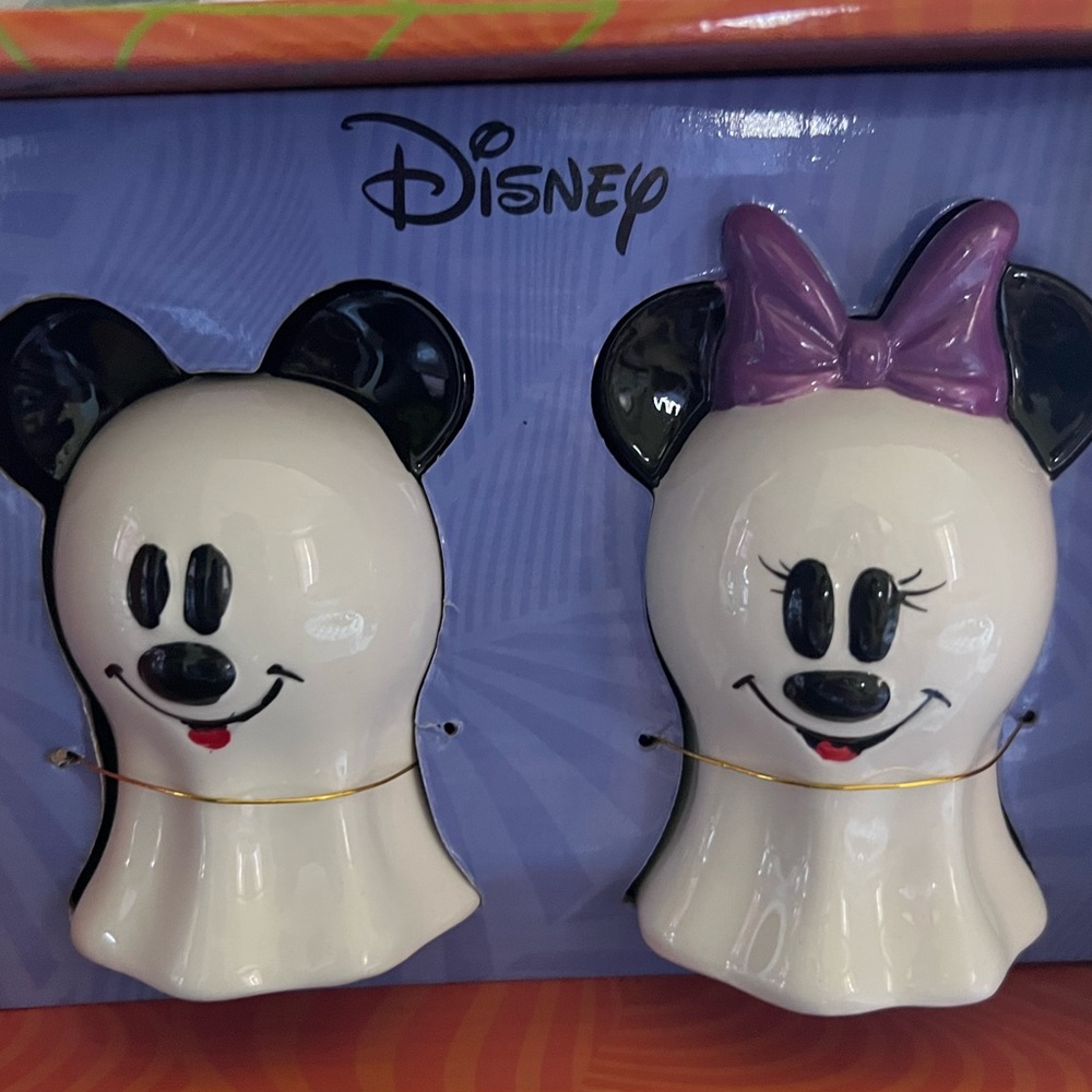 Disney Minnie and Mickey Shaker
